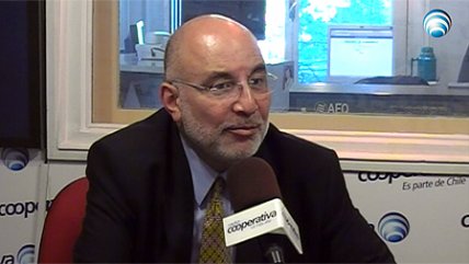 Héctor Velis-Meza y los cambios de la RAE: Son cambios de hace 10 años