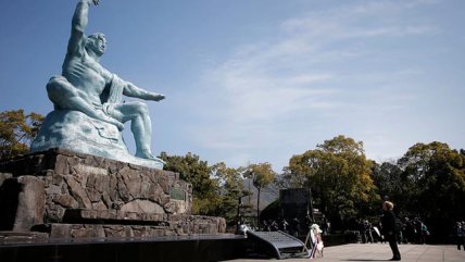   Bachelet visitó Nagazaki y depositó ofrenda en el hipocentro de la explosión nuclear 