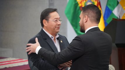  Caso autos robados en Chile: Presidente boliviano restituyó en el puesto a su ministro censurado  