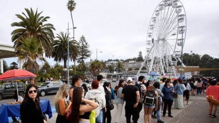   Largas filas en la apertura de la Gran Rueda de Viña del Mar 