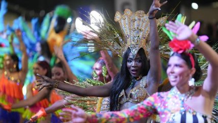   Cali comenzó su tradicional Feria a ritmo de salsa y con las acrobacias de 2.000 artistas 