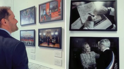  Providencia inauguró exposición en memoria de Sebastián Piñera  