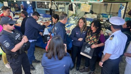 Caleta Portales: Autoridades fiscalizaron venta de productos del mar por Semana Santa Caleta Portales: Autoridades fiscalizaron venta de productos del mar por Semana Santa