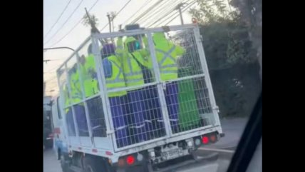   Fiscalizan a empresa por trasladar empleados de pie en un camión 