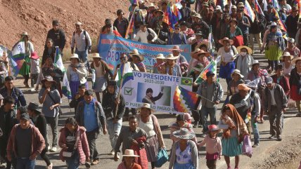   Seguidores de Evo Morales inician viaje hacia La Paz para inscribir su candidatura 