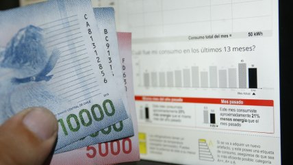 Alza de la luz: Alcaldes urgen a Boric renegociar contratos con Alza de la luz: Alcaldes urgen a Boric renegociar contratos con