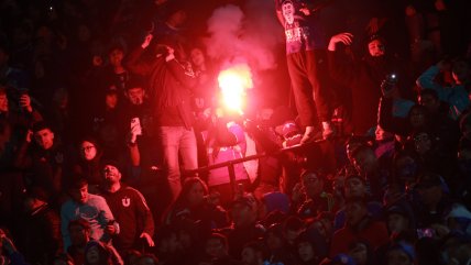   Conmebol abrió expedientes contra la U por uso de pirotecnia 