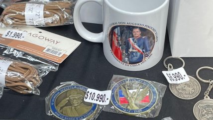Escuela Militar explicó venta de artículos con la imagen de dictador Pinochet Escuela Militar explicó venta de artículos con la imagen de dictador Pinochet