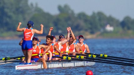   El ocho mixto con timonel cerró la cosecha dorada del remo en Asunción 2025 