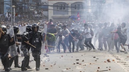   Nepal: Ministro del Interior renunció tras violentas protestas que dejaron 19 muertos 