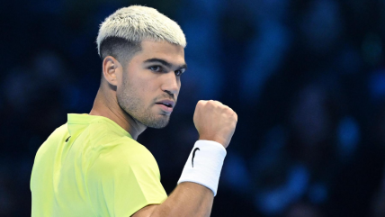  Alcaraz debutó con victoria en las Finales ATP y dio un paso para cerrar el año como número 1 