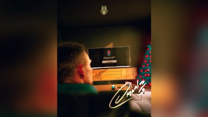   Regalo para los azules: La U oficializó la renovación de Charles Aránguiz 