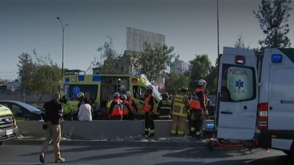  Colisión en cadena dejó al menos siete lesionados en la Autopista Central  