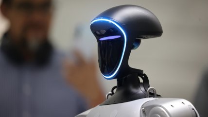   Robot humanoide promocionó el Congreso Futuro en el Metro 