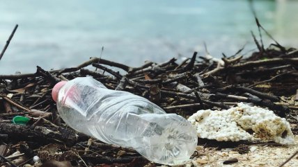  Chile asumió la presidencia de negociación global contra la contaminación por plásticos  