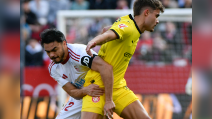   Sevilla se salvó tras un agónico penal de Suazo y rescató un empate contra Girona 