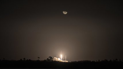   Elon Musk: SpaceX priorizará la construcción de una ciudad en la Luna y no en Marte 