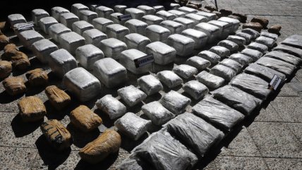   Melipilla: Incautan 370 kilos de droga ocultos en un camión procedente de Bolivia 