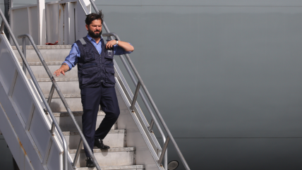   Boric fue recibido con protestas en Rapa Nui: 