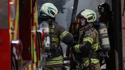   Incendio destruyó seis viviendas en asentamiento irregular de Maipú 