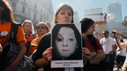   Argentinos copan las calles para conmemorar el 50° aniversario del inicio de la dictadura 