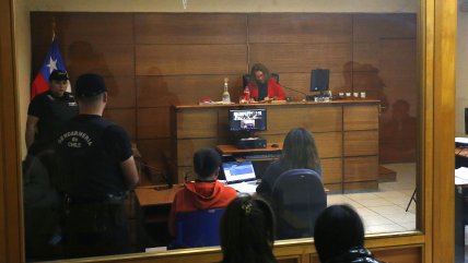   Curicó: Estudiante quedó bajo vigilancia tras ser detenido con un arma en su colegio 