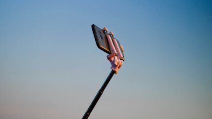   El silencio detrás de las pantallas: El factor emocional en el aumento de intoxicaciones adolescentes 