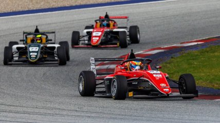   Chileno Agustín Sepúlveda tuvo meritorio debut en la Fórmula 4 CEZ de Austria 