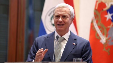   Kast elogia modelo de reducción de impuestos de Paraguay, 