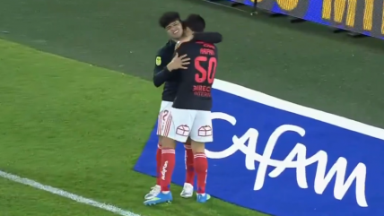   [VIDEO] Colo Colo rompió la paridad ante Millonarios con un tiro certero de Aquino 
