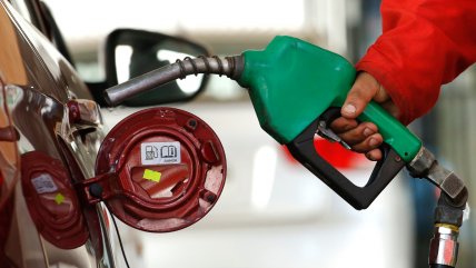   ENAP informó alza de casi 33 pesos en las gasolinas y de 28,5 en el diésel 