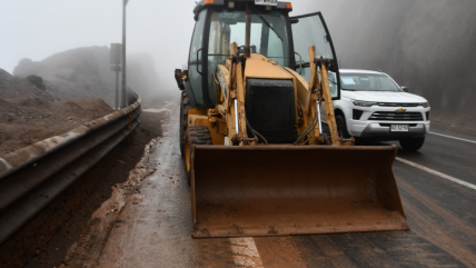   Lluvias en Tarapacá provocan cortes de rutas y rescate de 30 personas 