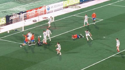   [VIDEO] Colo Colo pasó susto ante Unión Española tras una mala salida del debutante Vozinha 